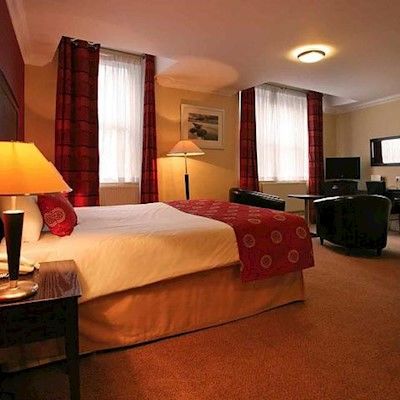 Hotel Mercure George Hotel, 4*